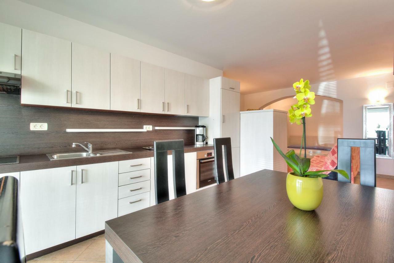 Apartment Katarina Crveni Vrh Extérieur photo