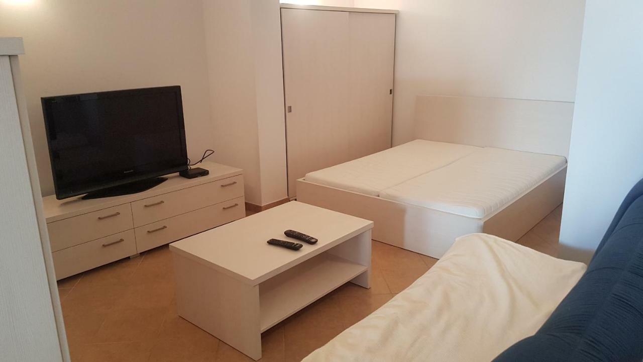 Apartment Katarina Crveni Vrh Extérieur photo